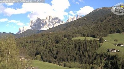 immagine della webcam nei dintorni di Selva di Val Gardena: webcam Funes