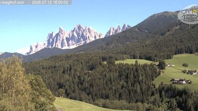 immagine della webcam nei dintorni di Sant'Andrea in Monte: webcam Funes