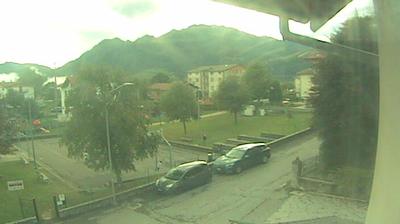 immagine della webcam nei dintorni di Piani d'Erna: webcam Fuipiano Valle Imagna