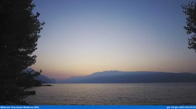 immagine della webcam nei dintorni di Peschiera del Garda: webcam Toscolano-Maderno