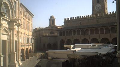 immagine della webcam nei dintorni di Martinsicuro: webcam Offida