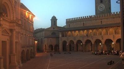 immagine della webcam nei dintorni di Giulianova: webcam Offida