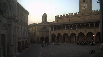 immagine della webcam nei dintorni di Lido di Fermo: webcam Offida
