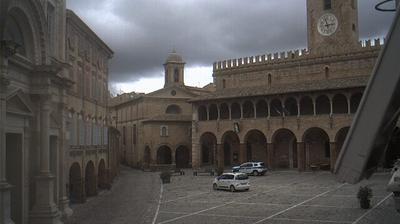 immagine della webcam nei dintorni di Giulianova: webcam Offida