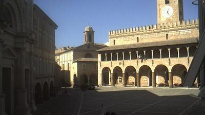 immagine della webcam nei dintorni di Porto San Giorgio: webcam Offida