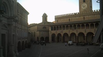 immagine della webcam nei dintorni di Porto San Giorgio: webcam Offida