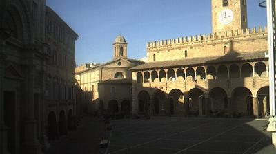 immagine della webcam nei dintorni di Grottammare: webcam Offida