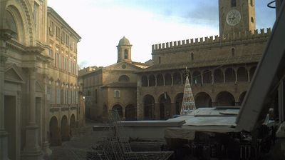 immagine della webcam nei dintorni di San Benedetto del Tronto: webcam Offida