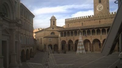 immagine della webcam nei dintorni di Grottammare: webcam Offida