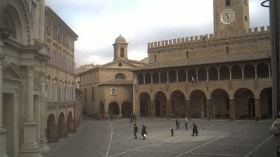 immagine della webcam nei dintorni di Alba Adriatica: webcam Offida