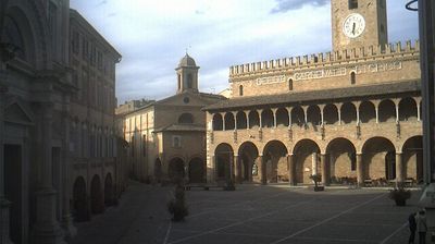 immagine della webcam nei dintorni di Ascoli Piceno: webcam Offida