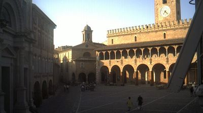 immagine della webcam nei dintorni di Alba Adriatica: webcam Offida