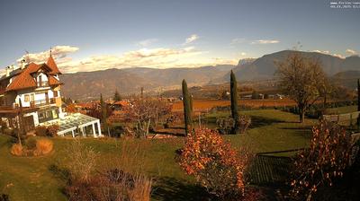 immagine della webcam nei dintorni di Cloz: webcam Appiano sulla Strada del Vino