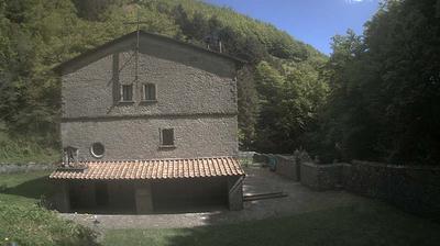 immagine della webcam nei dintorni di Chiusi della Verna: webcam Mercato