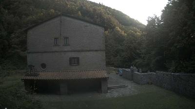 immagine della webcam nei dintorni di Sant'Agata Feltria: webcam Mercato