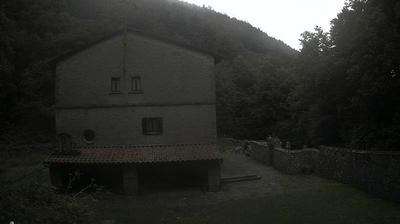 immagine della webcam nei dintorni di Chiusi della Verna: webcam Mercato