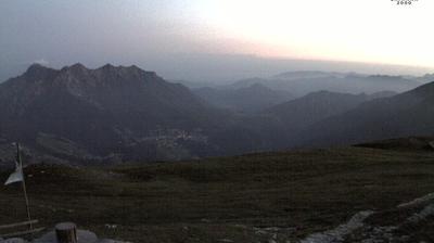 Preview delle webcam di Oltre il Colle: Alpe Arera Capanna 2000