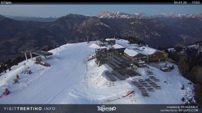 immagine della webcam nei dintorni di Ziano di Fiemme: webcam Alpe Cermis