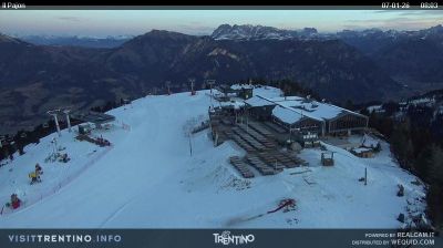 immagine della webcam nei dintorni di Ziano di Fiemme: webcam Alpe Cermis