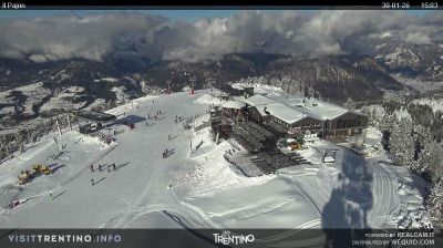 immagine della webcam nei dintorni di Pampeago: webcam Cavalese