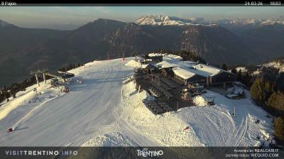immagine della webcam nei dintorni di Palù del Fersina: webcam Alpe Cermis