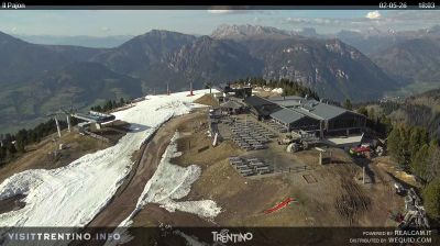 immagine della webcam nei dintorni di Passo Brocon: webcam Alpe Cermis