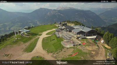 immagine della webcam nei dintorni di Bedollo: webcam Alpe Cermis