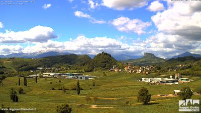 immagine della webcam nei dintorni di Viano: webcam Carpineti