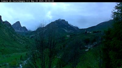 immagine della webcam nei dintorni di Cuneo Levaldigi: webcam Castelmagno