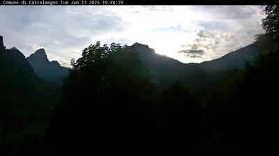 immagine della webcam nei dintorni di Vignolo: webcam Castelmagno