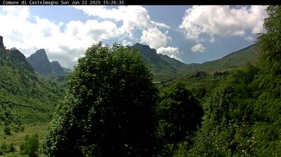 immagine della webcam nei dintorni di Pagno: webcam Castelmagno