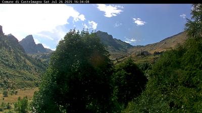 immagine della webcam nei dintorni di Cuneo Levaldigi: webcam Castelmagno