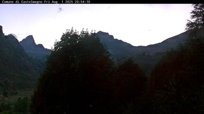 immagine della webcam nei dintorni di Acceglio: webcam Castelmagno
