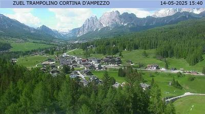immagine della webcam nei dintorni di Borca di Cadore: webcam Monte Faloria