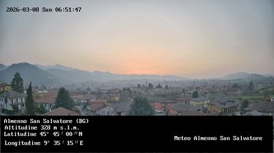 immagine della webcam nei dintorni di Almenno San Bartolomeo: webcam Almenno San Salvatore