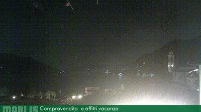 immagine della webcam nei dintorni di Brezzo di Bedero: webcam Cannero Riviera