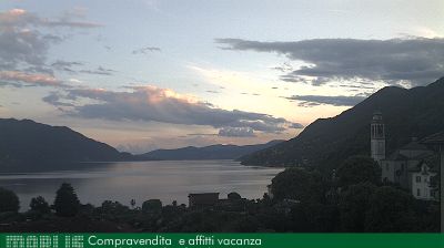 immagine della webcam nei dintorni di Valganna: webcam Cannero Riviera