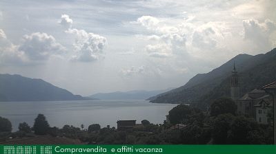 immagine della webcam nei dintorni di Cuasso al Monte: webcam Cannero Riviera