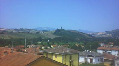 immagine della webcam nei dintorni di Fiorenzuola di Focara: webcam Montecalvo in Foglia