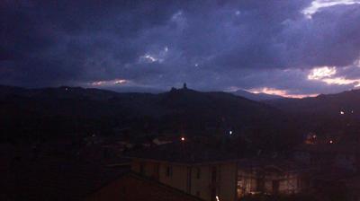immagine della webcam nei dintorni di Monte Nerone: webcam Montecalvo in Foglia