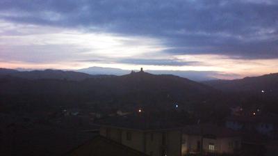 immagine della webcam nei dintorni di Monte Nerone: webcam Montecalvo in Foglia