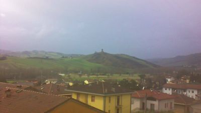 immagine della webcam nei dintorni di Macerata Feltria: webcam Montecalvo in Foglia