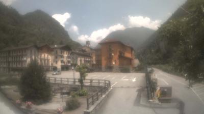immagine della webcam nei dintorni di Grand Crot: webcam Ronco Canavese