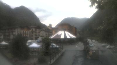 immagine della webcam nei dintorni di Palit Valchiusella: webcam Ronco Canavese