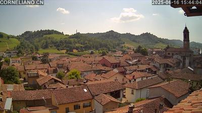 immagine della webcam nei dintorni di Serravalle Langhe: webcam Corneliano d'Alba