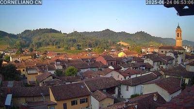 immagine della webcam nei dintorni di Salmour: webcam Corneliano d'Alba