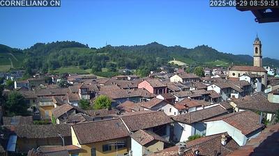immagine della webcam nei dintorni di Salmour: webcam Corneliano d'Alba