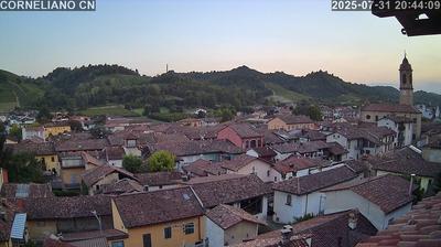 immagine della webcam nei dintorni di Sinio: webcam Corneliano d'Alba
