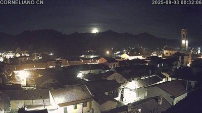 immagine della webcam nei dintorni di Cherasco: webcam Corneliano d'Alba