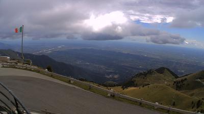 immagine della webcam nei dintorni di Fonzaso: webcam Monte Grappa